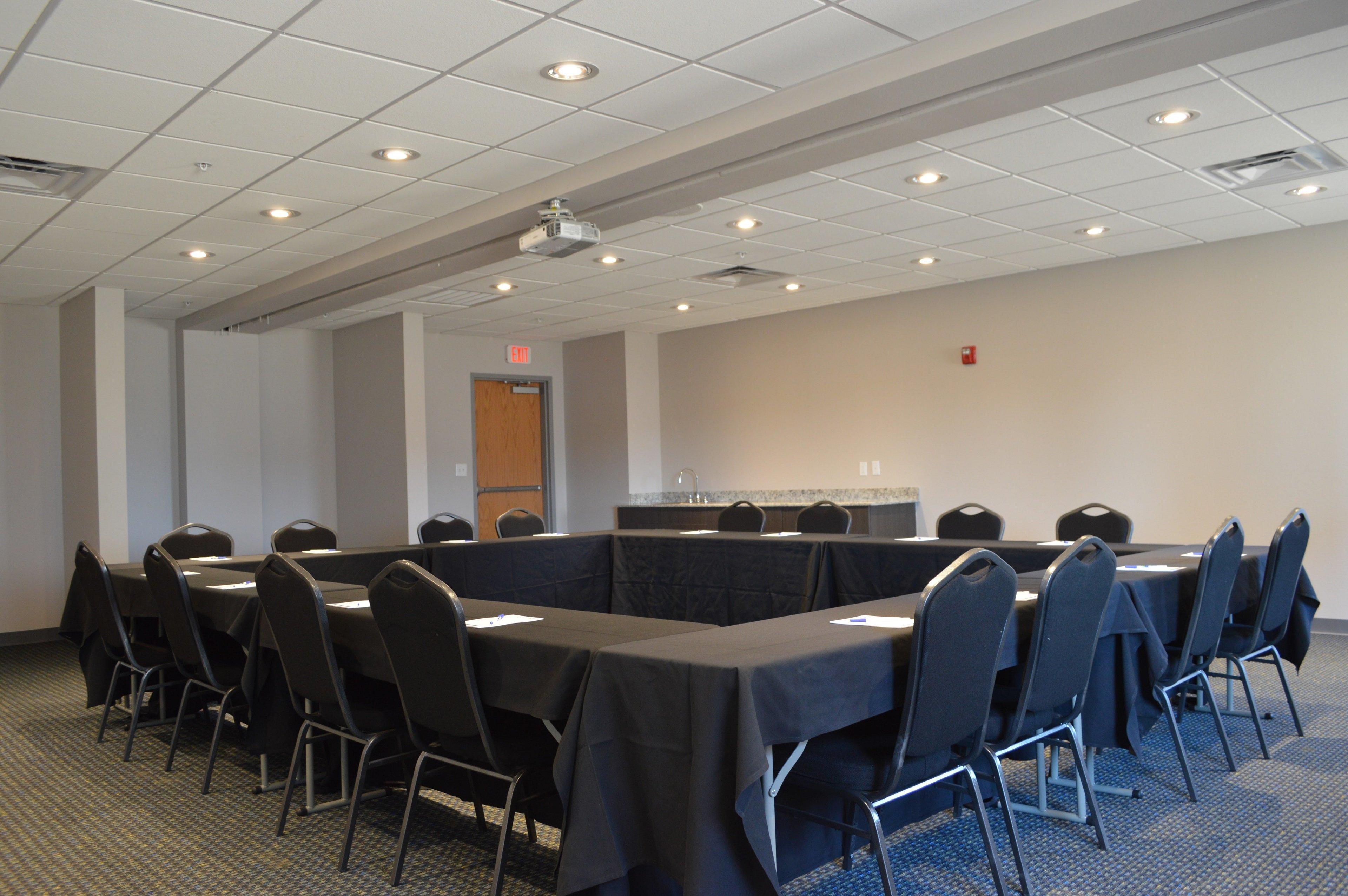 Holiday Inn Express & Suites Tulsa Ne, Claremore, An Ihg Hotel Экстерьер фото